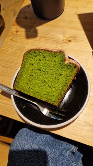 Vegan matcha spinach cake at Nothaft Cafe in Berlin
