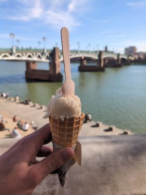  at Glaces Moustache in Toulouse