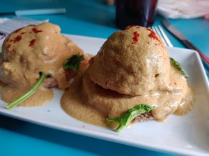 Crabcake Benedict at Counter Culture in Austin