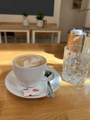 Cappuccino mit Soyamilch  at Kaffeerösterei Baum in Leer