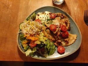Mushroom filled pasta with salad  #Veganuary at Bodhi in Ulm