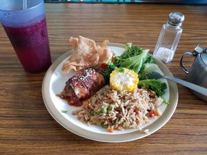  at Mile Time Santa Tecla in Santa Tecla