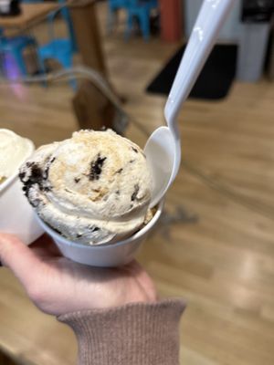 Vegan peanut butter Oreo 😍  at Mystic Drawbridge Ice Cream in Mystic