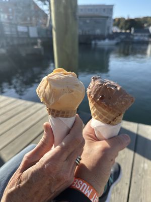 Excellent vegan ice cream  at Mystic Drawbridge Ice Cream in Mystic