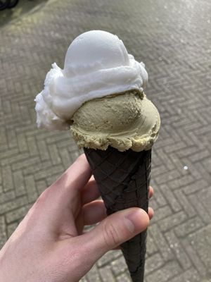 Pistachio and lychee  at Monte Pelmo in Amsterdam