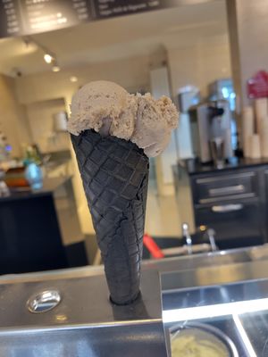 Hazelnut at Monte Pelmo in Amsterdam