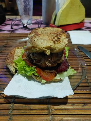 Jackfruit burger at Cantinho da Maria  in Cairu