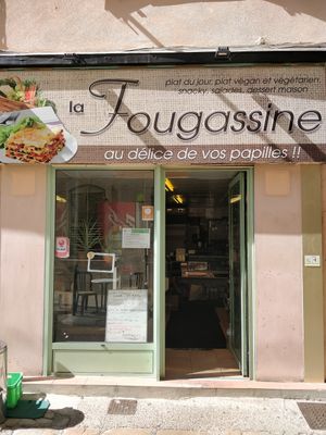 Fasade at La Fougassine in Saint-maximin-la-sainte-baume
