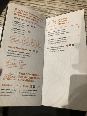 Muchas opciones vegetarianas y veganas y todo combinable con heura en lugar de carne, ambiente relajante y personal atento at Thai Salou in Salou