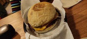 Smash burger at Mauvaise Graine in Angers