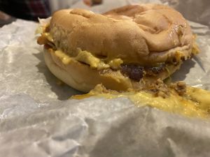 Smash burger mon amour  at Mauvaise Graine in Angers