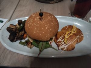 Vegan burger at Zeit & Raum in Nuremberg