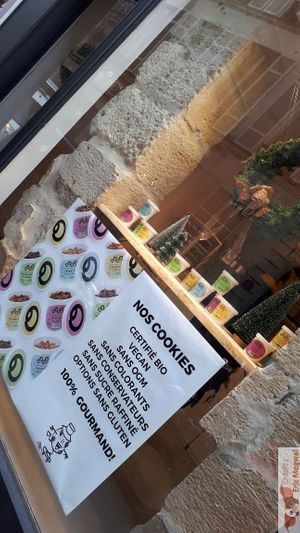 Facade at Dodo Cookie Co in Paris