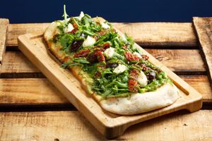 Healthy Flatbread El Mediterraneo at Blu Bar in Barcelona