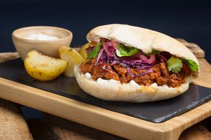 Pulled Pork Goes Happy at Blu Bar in Barcelona