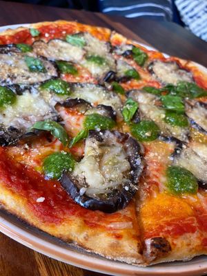 Pizza de berenjena y pesto #Veganuary at Blu Bar in Barcelona