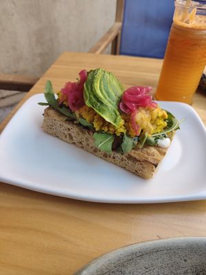 Tofu scramble focaccia at Blu Bar in Barcelona