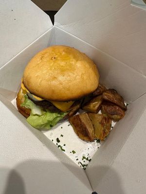 Blu Bar Burger at Blu Bar in Barcelona