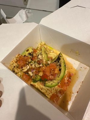 Avocado and hummus at Blu Bar in Barcelona