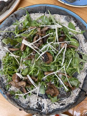 Pizza trufa  at Blu Bar in Barcelona