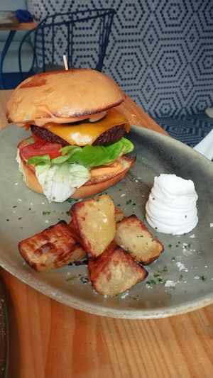 Blu bar famous veggie burger at Blu Bar in Barcelona