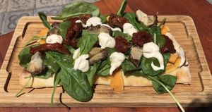 Veggie party flatbread at Blu Bar in Barcelona