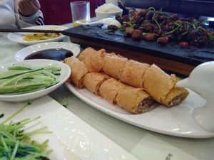 Roast notduck and pancakes at Jing Lian Zhai - Xizhimen in Beijing