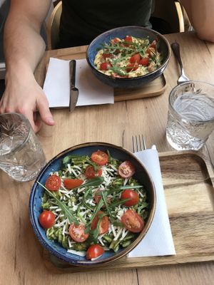 Pesto pasta at Foodvibes in Antwerpen