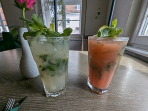 Right: Lychee Limo, Left: guava limo at Chay Vegan Kitchen in Nuremberg