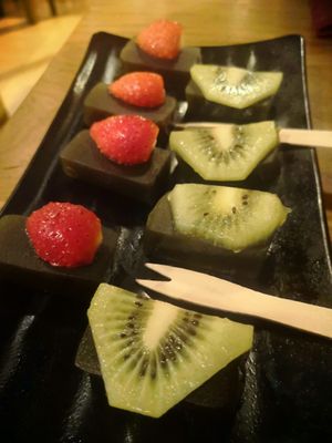 Postre vegano típico japonés at Café Japonais in Bordeaux