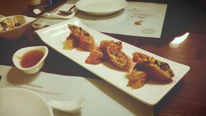 Seasonal "spring rolls" at SUHU - Huayuan Building in Beijing