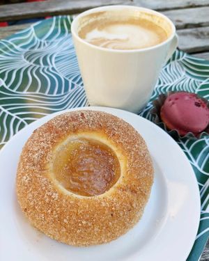 "Sun bun" with apple filling. at Söderbergs Bageri in Hagersten