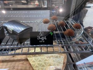 Vegan truffles at Viola's Patisserie in Eindhoven