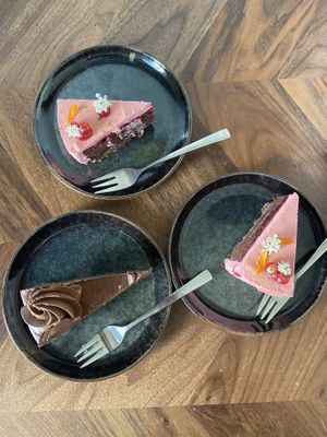 Chocola-bessen/chocola at Viola's Patisserie in Eindhoven