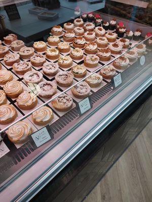  at Viola's Patisserie in Eindhoven