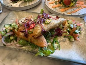 Spiced potato & sweet pea samosas
Mint yoghurt, chilli, cucumber, tomato and red onion salad at Beck Hall in Malham