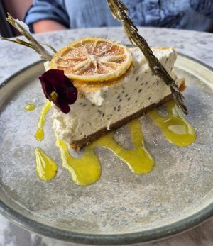 Lemon cheesecake.....beautifully light, yet indulgent 😉😋👌🌱 at Beck Hall in Malham