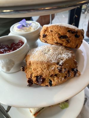 scones in the afternoon tea, good with butter and jams, the vegan cream has a terrible texture but it's ok at Beck Hall in Malham