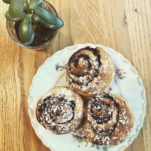 Vegan cinnamon rolls at Cafe Isla in Stuttgart