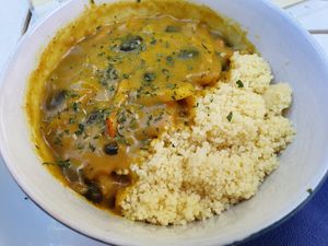 Mittagessen Grünes Curry at Cafe Isla in Stuttgart