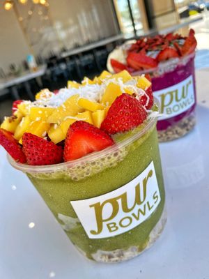 Large Match Bowl at pur Bowls:Acai Bowls in Fountain Valley