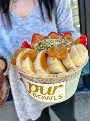 Coco-Lina Bowl at pur Bowls:Acai Bowls in Huntington Beach