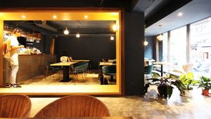 Nice vegan food served in a relaxing ambience
complete assortment of Beyond meat and Omipork add the flavorfulnpess  culinarily  at BaganHood 蔬食餐酒館 in Taipei