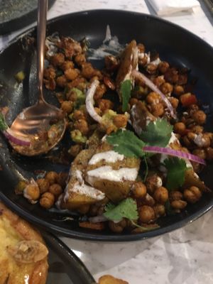 Forgot to take a pic before starting to eat, but this dish is soooo good! Baked sweet potatoes, chickpeas, avocado sauce etc.  at BaganHood 蔬食餐酒館 in Taipei