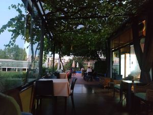 Terraza cubierta at Galeria Bar Santa Clara in Coimbra