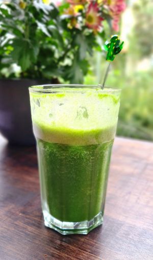 Green smoothie at Monkey Mind in Berlin