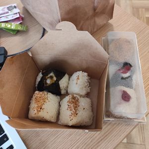  at Omusubi Gonbei in Paris