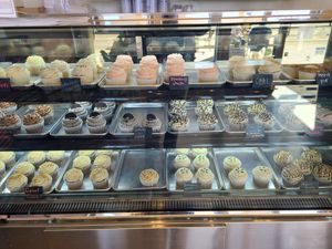 Cupcakes at Sunflower Bakehouse in Nashville