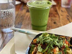 Green smoothie (added extra spinach😄& focaccia bake  at Sunflower Bakehouse in Nashville