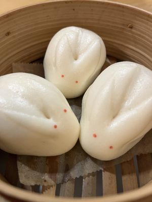 Sweet dumplings 🤤  at Szechuan Impression in Linz